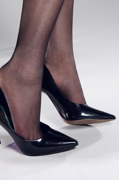 国防部:如有人要把中国逼成对手 中国定是合格对手‘半岛online(中国)’(图1) 半岛online(中国)